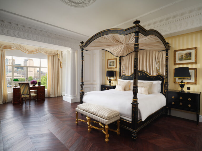 The Royal Suite Bedroom